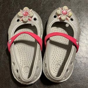 Toddler girls crocs size 6